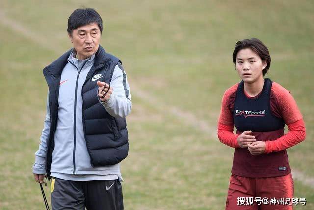 弃徐杰招菜鸟！郭士强宁要19岁新秀也不要CBA全明星票王！跟广东男篮有仇？